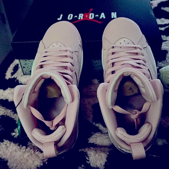 🎀 Jordan MVP 🎀 - - need this GONE‼️ - Picture 3 of 6